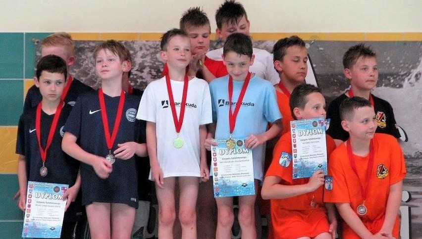Buska Unia gościła młodych pływaków świętokrzyskich