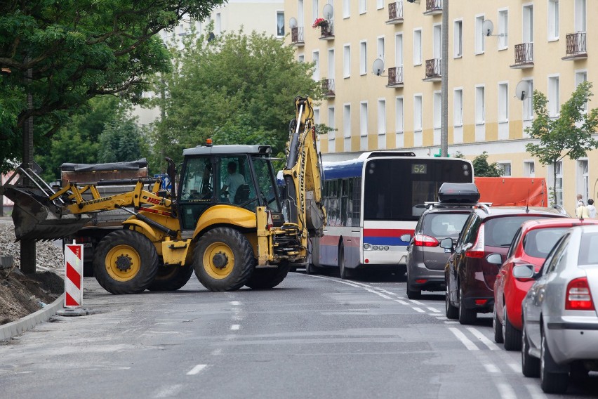 Trwa remont ulicy Sułkowskiego. Drogowcy informują, że prace...