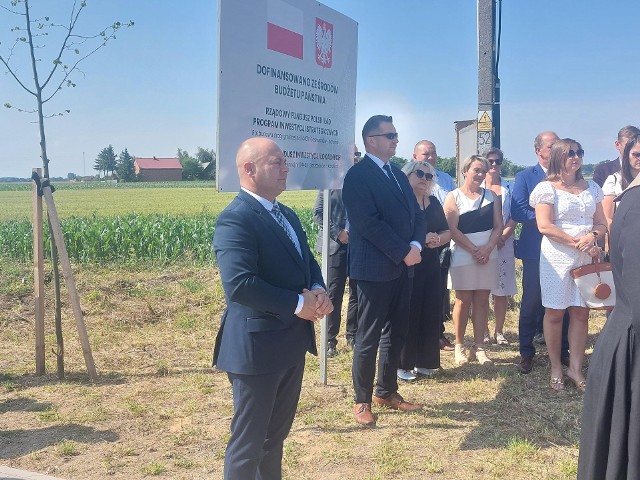 Minister Przemysław Czarnek oficjalnie otworzył drogę w gminie Goszczanów