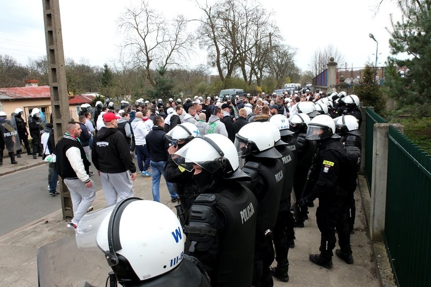 Kibice z Warszawy dotarli do Szczecina około godz. 16.30