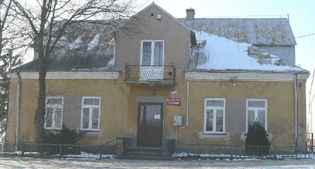 Szkoła Podstawowa w Szczaworyżu - w nowej sieci oświatowej gminy Busko-Zdrój - jako placówka filialna miałaby zostać połączona ze szkołą w Zbludowicach.