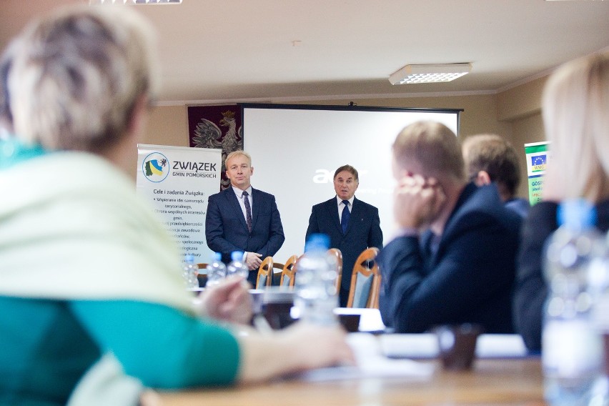 Konferencję dla wójtów, burmistrzów i urzędników zajmujących...