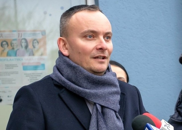 Podczas ostatniej konferencji prasowej Arkadiusz Fajok, kandydat na prezydenta Inowrocławia w kwietniowych wyborach samorządowych, mówił o polityce podatkowej miasta