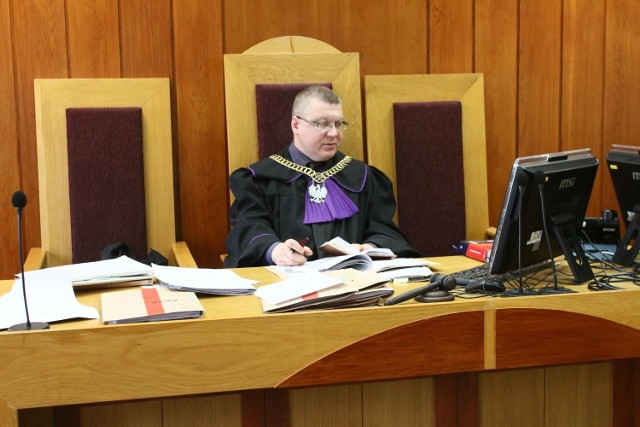 Sędzia Mirosław Nockowski odroczył proces do maja. Przedstawiono kopię dokumentów, a potrzebne są oryginały