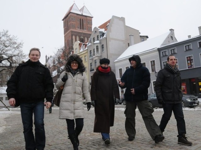 - Nie nudzimy się na zebraniach - mówią Jacek Ciesielski (od lewej), Sylwia Kowalska, Magdalena Olszta-Bloch, Wojciech Przybysz, Jędrzej Binkowski. W radzie działa 10 osób