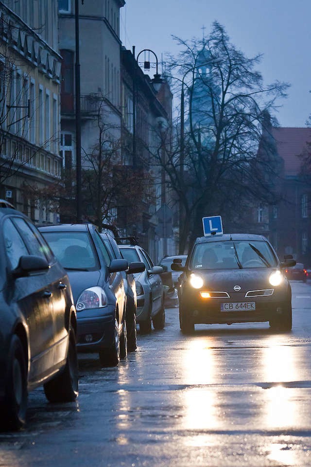 - Ciemna jest też ulica Sobieskiego, na odcinku od Sowińskiego do Dworcowej - skarżą się nasi Czytelnicy