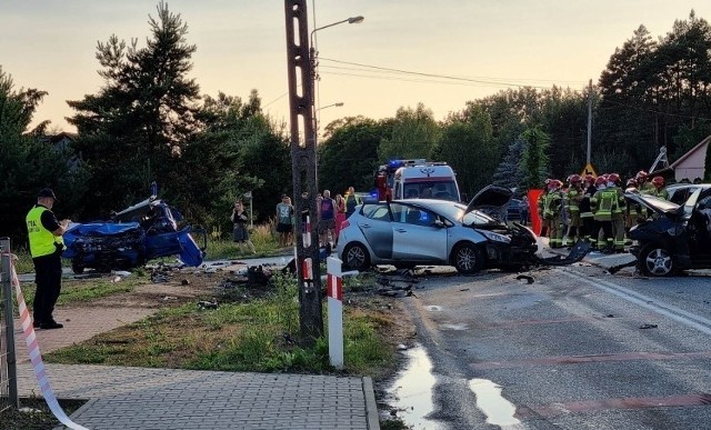 Tragiczny wypadek w Brzezinach, więcej na kolejnych zdjęciach