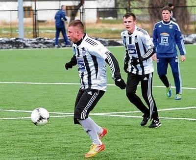 Zimą Maciej Bębenek spisywał się dobrze. W lidze zagrał jednak krótko. FOT. (KOW)