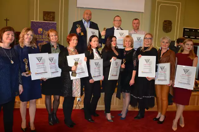 Żarskie Róże Biznesu za 2019 rok przyznano w pięciu kategoriach, oraz specjalnej przyznawanej przez  burmistrz Danutę Madej.