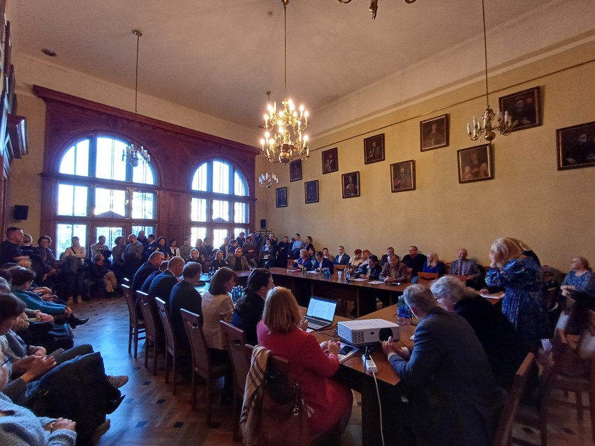 Na posiedzenie Komisji Edukacji Rady Miasta Krakowa odbyła...