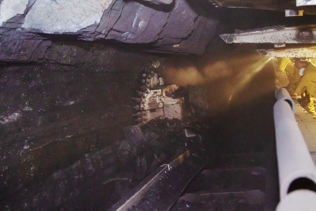 JSW: Wznowienie prac w ścianie kopalni Pniówek