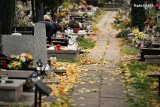 Jaworznicka policja apeluje o zachowanie zasad bezpieczeństwa podczas odwiedzin na grobach bliskich w dniu Wszystkich Świętych