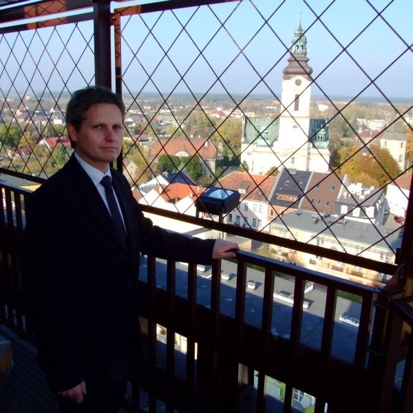 - Wejście na wieżę będzie atrakcją w centrum miasta - uważa Krzysztof Kobylański z urzędu miejskiego.