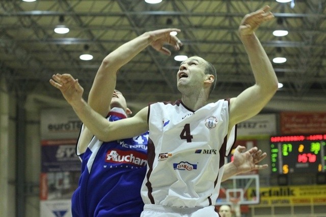 Łukasz Grzegorzewski rzucił 21 pkt i miał 8 asyst.