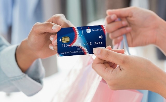 Karty debetowe i kredytowe zapewniają coraz większą wygodę oraz bezpieczne korzystanie z dostępnych finansów