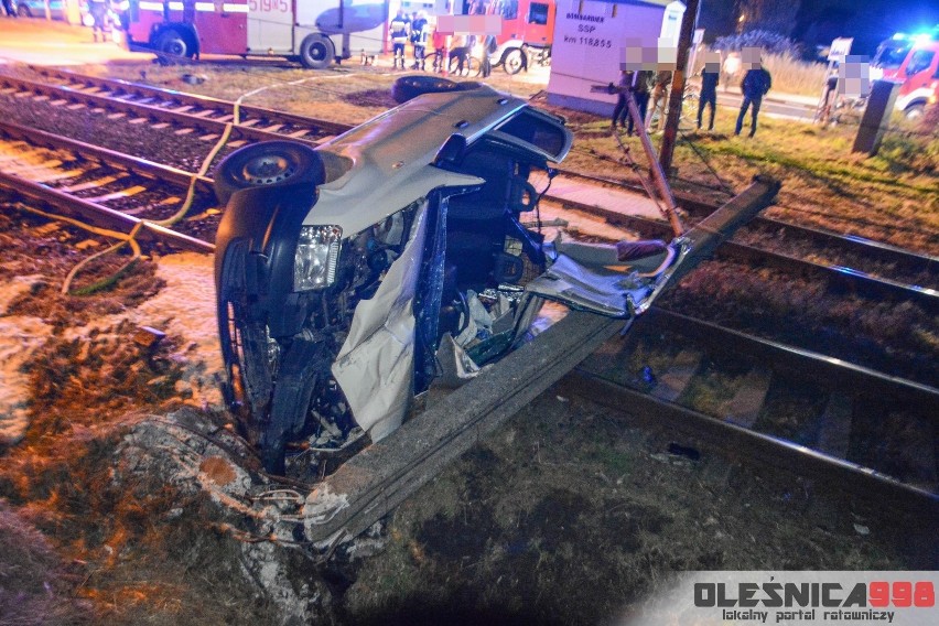 Groźny wypadek na przejeździe kolejowym. W akcji śmigłowiec LPR