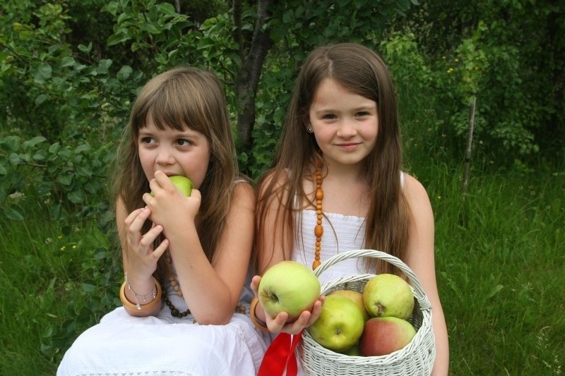 Dwie małe modelki: Nina i Weronika