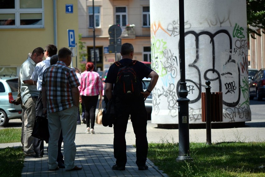 Ewakuacja z wieżowca przy ul. Karłowicza w Lublinie