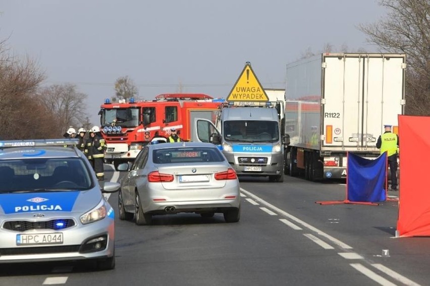 38-letnia pani Sylwia i jej synek Krzyś zginęli tragicznie,...