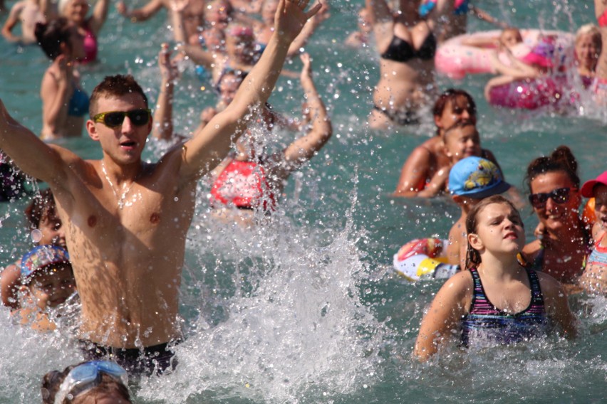 Aqua aerobik i inne atrakcje Kąpieliska Leśnego w Gliwicach ZDJĘCIA