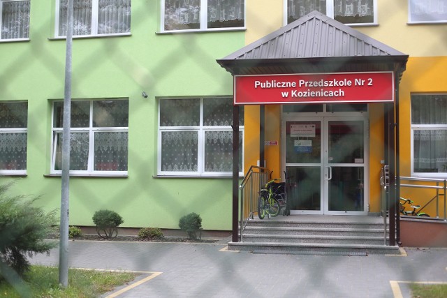 Do przedszkola numer 2 w Kozienicach uczęszcza 125 dzieci. Dyrekcja twierdzi, że dotychczas nigdy nie było żadnych skarg ze strony rodziców.