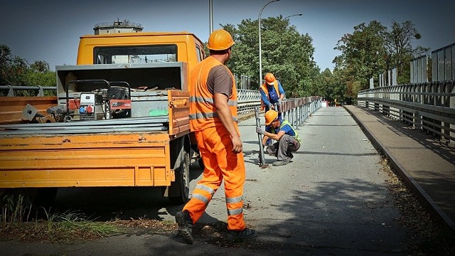 Rozpoczęła się rozbiórka wiaduktu przy ul. Chociebuskiej