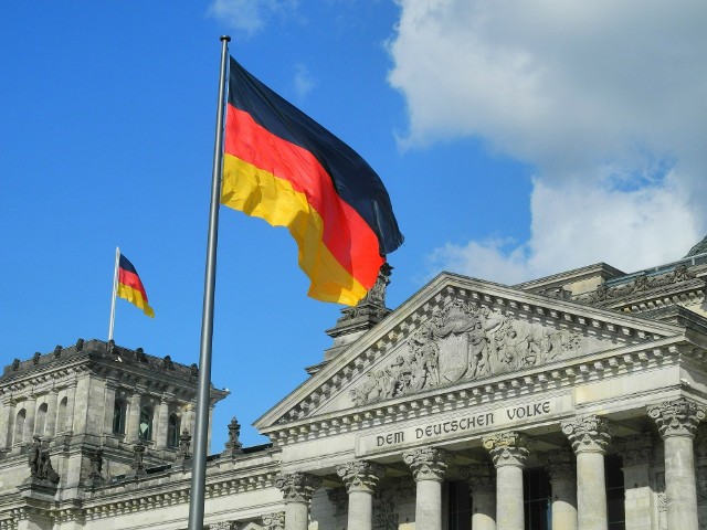 Niemiecki Bundestag. Zdjęcie ilustracyjne.