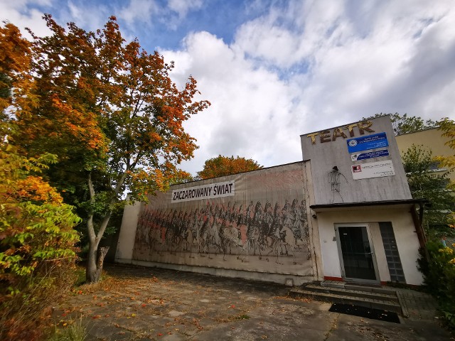 Od lat Teatr Lalek „Zaczarowany Świat” mieścił się przy Szosie Chełmińskiej w sąsiedztwie Szkoły Muzycznej