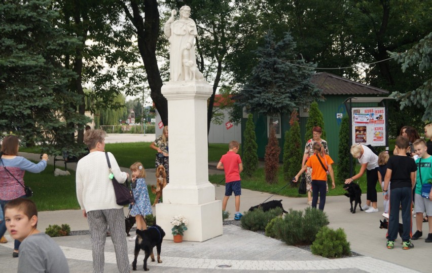 Psy miały swoją paradę w Kazimierzy Wielkiej [ZDJĘCIA]