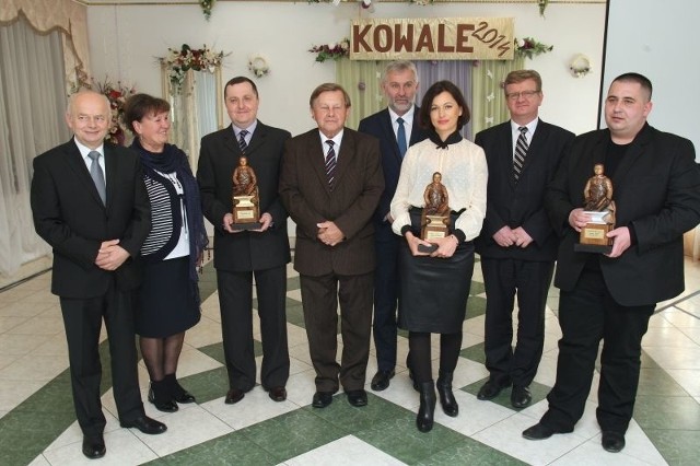 Statuetkę Złotego Kowala odebrał przedstawiciel firmy Hydrosolar, Jarosław Zatorski, srebrną statuetkę dostał Michał Fornalski z firmy For - Pak, a brązową projektantka mody Kasia Zapała.
