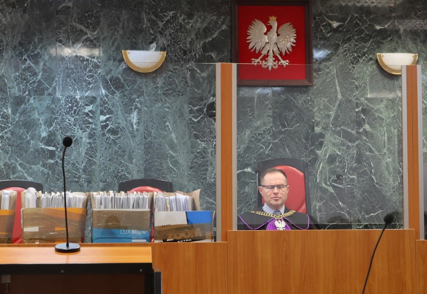 Proces "banksterów" z Grębowa. Była prezeska Banku Spółdzielczego miała składać wyjaśnienia, ale zapomniano ją dowieźć do sądu w Tarnobrzegu