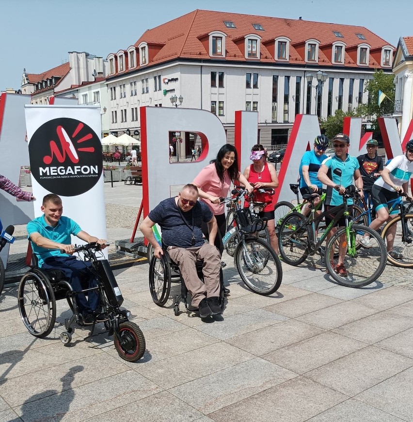 Rowerowa stolica Polski. Razem dla Białegostoku pojechali rowerzyści i osoby na wózkach