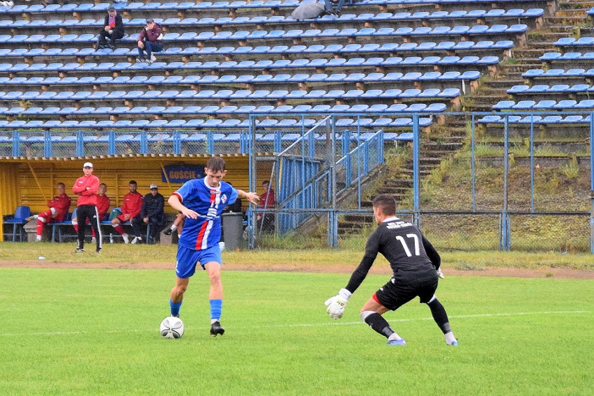 Hummel 4. liga. Zwycięstwo Granatu Skarżysko-Kamienna z AKS 1947 Busko-Zdrój 2:0. W roli głównej wystąpił Kamil Uciński 