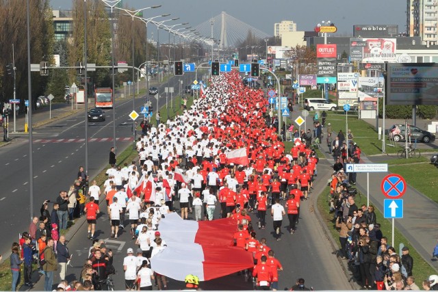 W 6. Biegu Niepodległości PKO Banku Polskiego pobiegło ponad 2 tysiące osób.