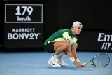 Tenis. Holger Rune bez awansu do trzeciej rundy turnieju Australian Open. Odpadnięcie potencjalnego rywala Huberta Hurkacza