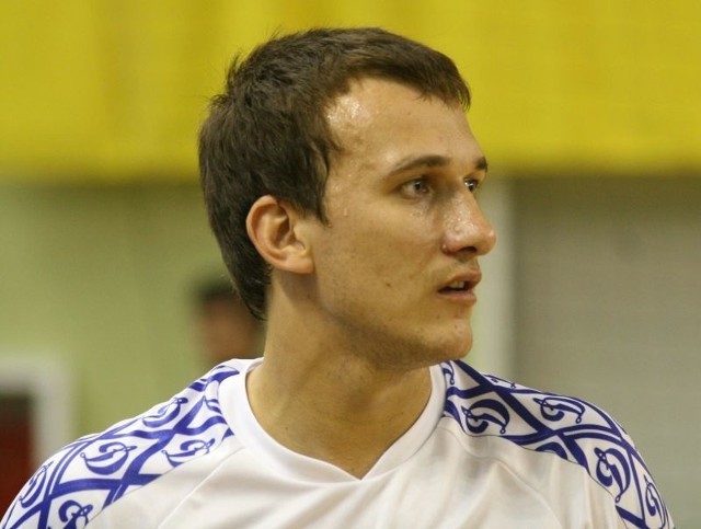 Rozgrywający Mistrza Białorusi Dmitrij Nikulenkow .