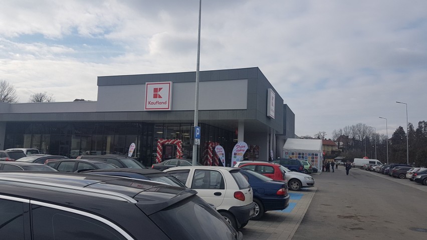 Nowy Sącz. Otwarcie sklepu Kaufland przy Bulwarze Narwiku [ZDJĘCIA]