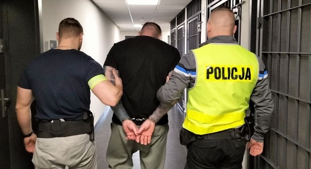 Policjanci z Gdańska zatrzymali poszukiwanego Europejskim Nakazem Aresztowania