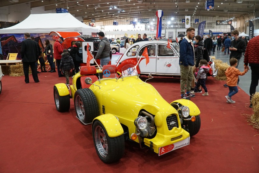 Targi Retro Motor Show potrwają do 7 listopada. Każdy z...