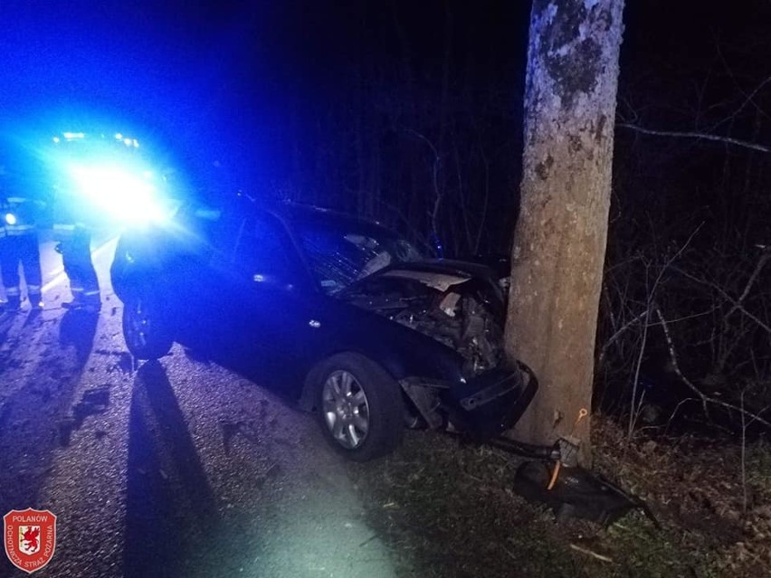 Wypadek w okolicach miejscowości Krąg. Auto uderzyło w...