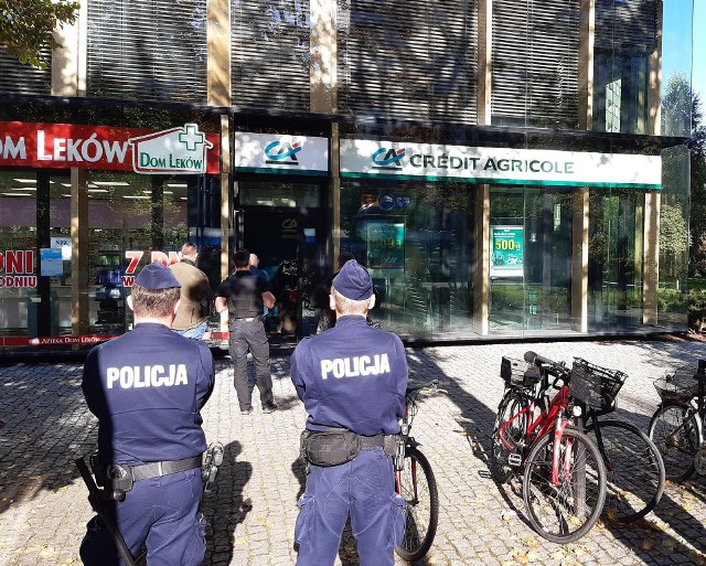 Nieznany sprawca wysadził bankomat przy placu Powstańców Śląskich we Wrocławiu