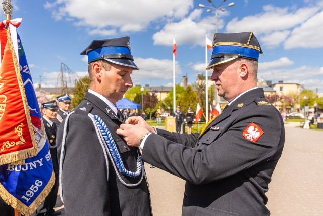 Zarząd Oddziału Gminnego Związku Ochotniczych Straży Pożarnych RP w Zelowie otrzymał nowy sztandar, a OSP w Zelowie i Kociszewie nowe samochody. Były też odznaczenia dla strażaków