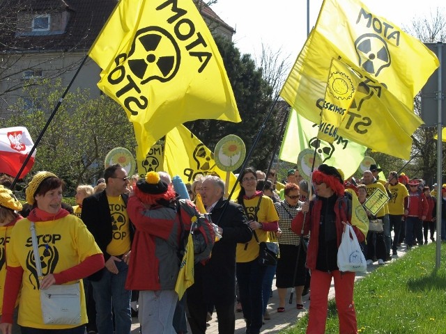 Kołobrzescy radni popierają protest Gminy Mielno w sprawie elektrowni atomowej w Gąskach. Na deklaracjach się nie skończy.