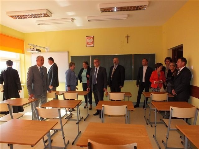 Nowe piętro szkoły w Szerzawach