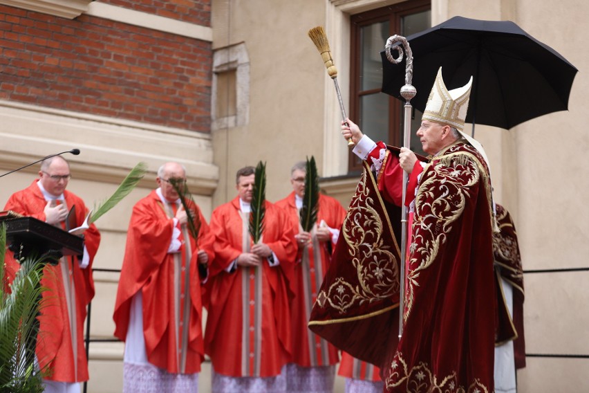 – Nie możemy się bać, bo Chrystus ukrzyżowany i...