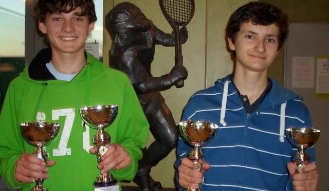 Piotr Matuszewski (z lewej) udanie zadebiutował w sobotę w turnieju wielkoszlemowym