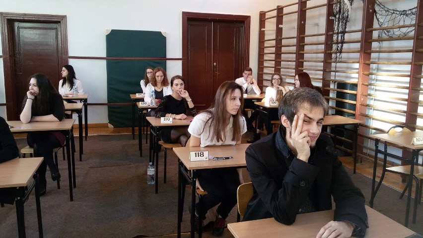 Próbna matura z języka polskiego w III LO w Chorzowie