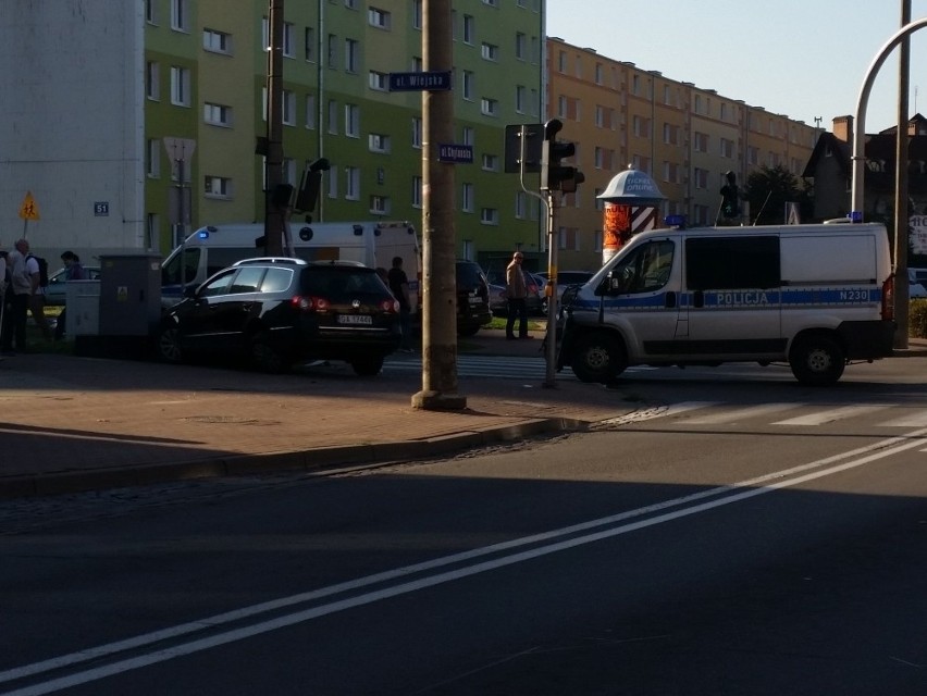 Zderzenie radiowozu i samochodu osobowego w Gdyni [ZDJĘCIA]