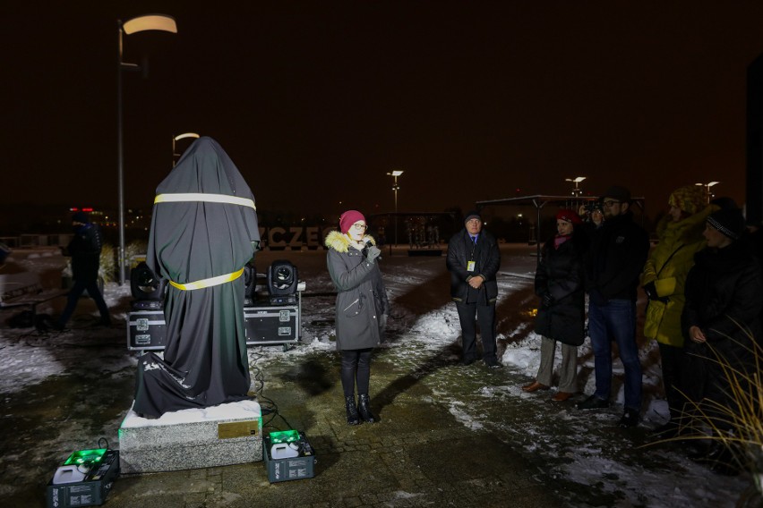 Już oficjalnie odsłonięto pomnik Krzysztofa Jarzyny!