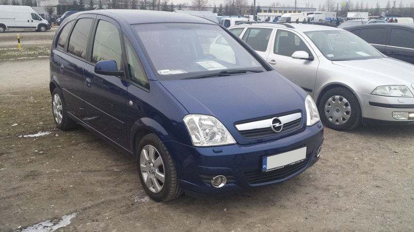 2. Opel Meriva. Silnik 1,8 benzyna, rok produkcji 2006....